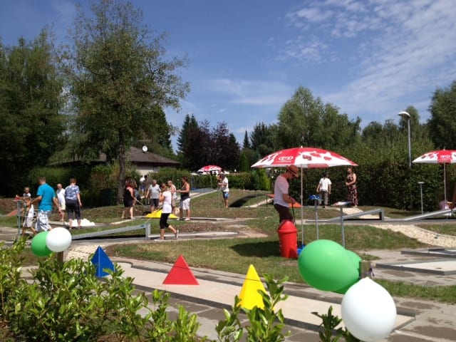 Minigolf Schellbronn — Ausflugsziel Nordschwarzwald